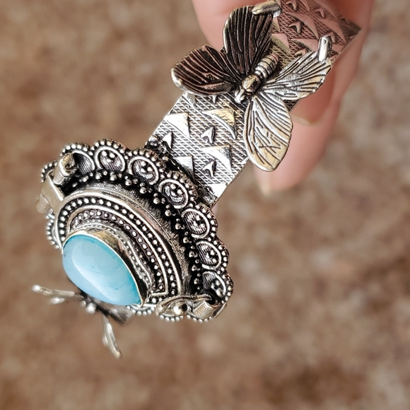 New Blue Rainbow Moonstone 925 Silver Butterflies Poison Cuff Bracelet. - Picture 15 of 16